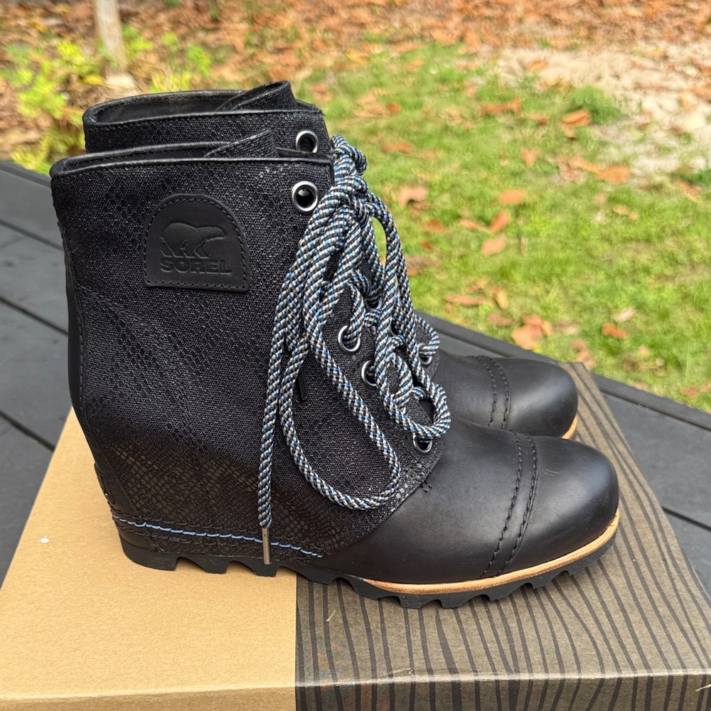 Sorel 1964 Premium Wedge Boots - Black